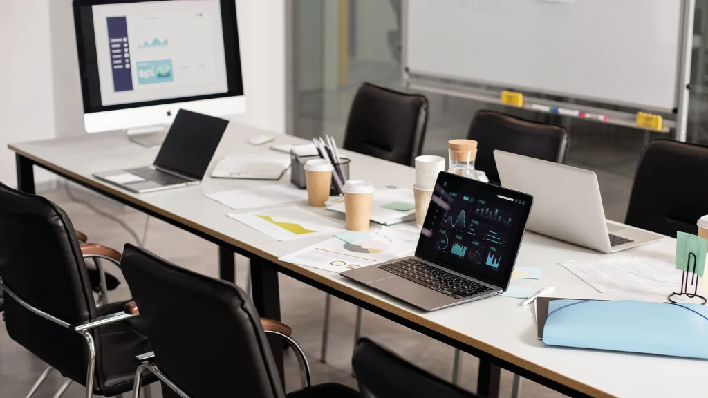 Inspiracje dla biura na 2025